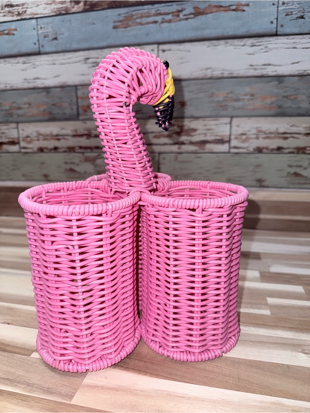 🦩Pink Flamingo Wicker Utensil Caddy - Picture 3 of 6